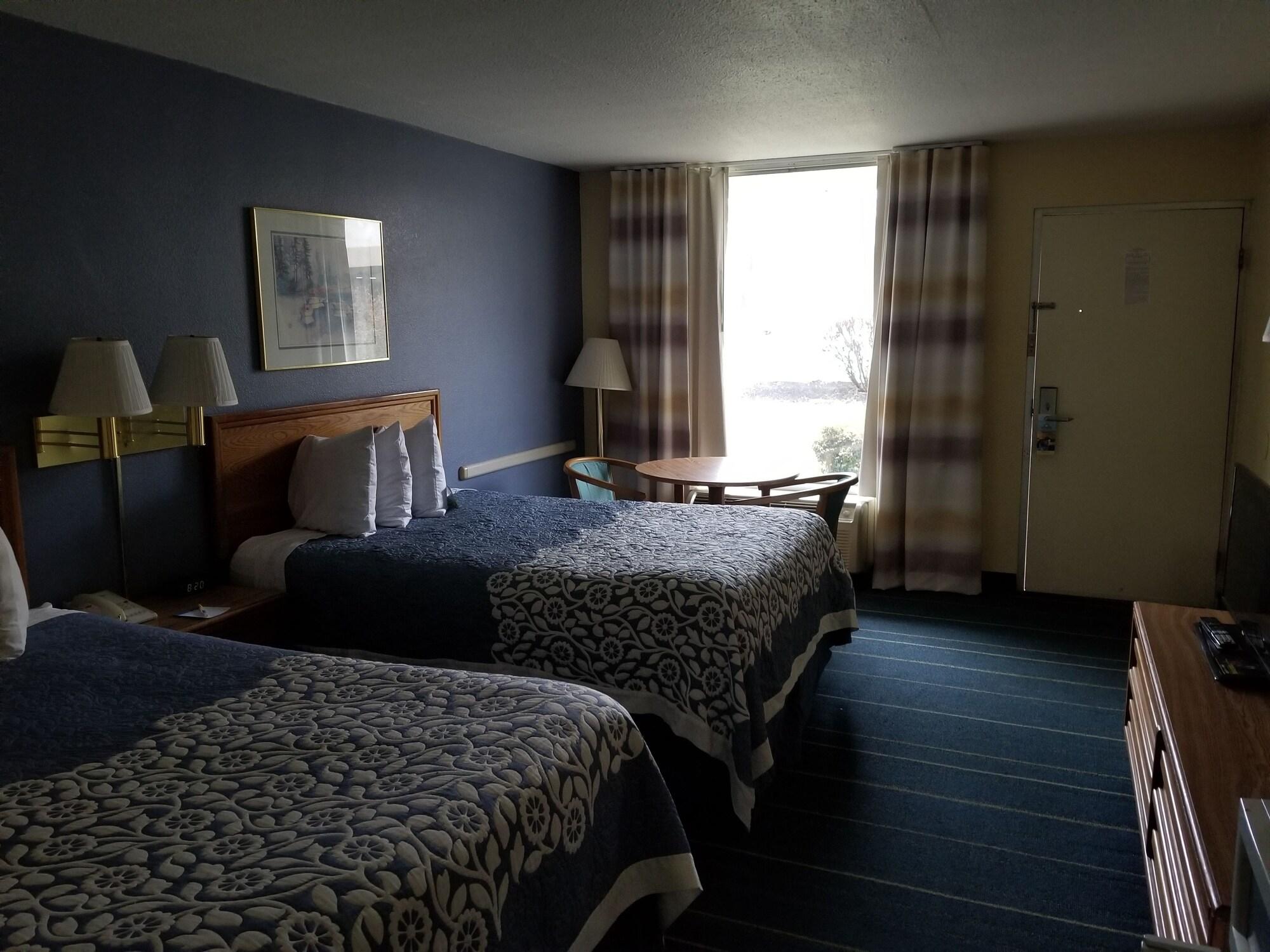 Days Inn By Wyndham South Hill Esterno foto