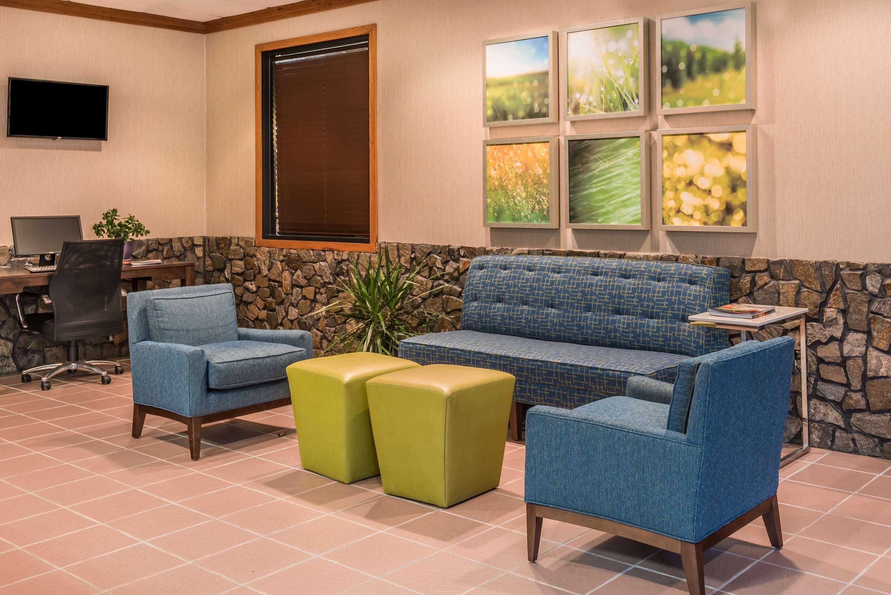 Days Inn By Wyndham South Hill Esterno foto